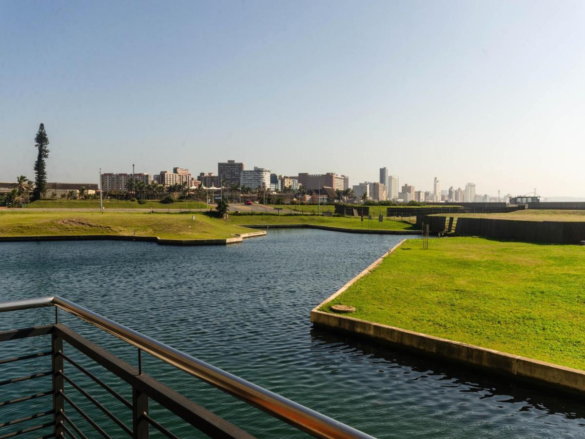 Quayside Waterfront Apartment ダーバン エクステリア 写真
